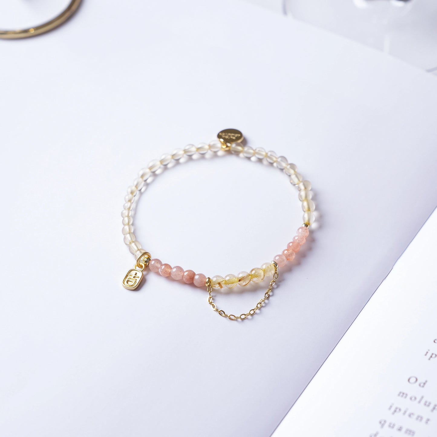 WEALTHY & FORTUNATE - Gold Rutilated Quartz with Ji Character - Jí (Bracelet)