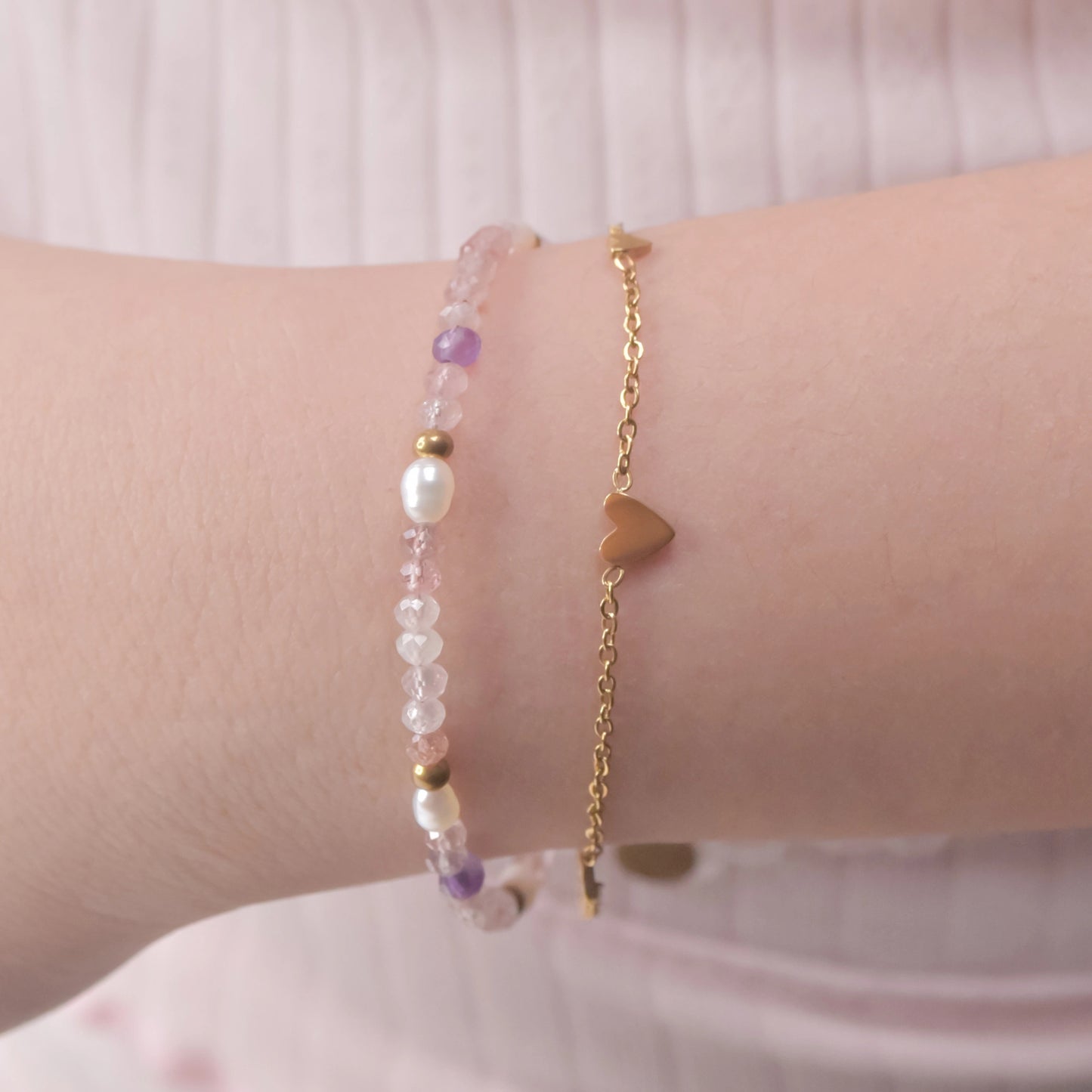 PEACE & WISDOM - Strawberry Quartz & Amethyst - Embrace (Bracelet)